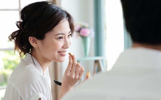 冷月恋爱顾问|微信聊天时应该怎样把握主动权？