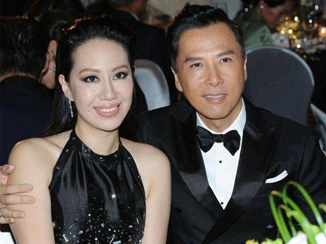 张伦硕|钟丽缇与老公甜蜜拍大片，身材傲人气氛暧昧，张伦硕裸上身秀腹肌