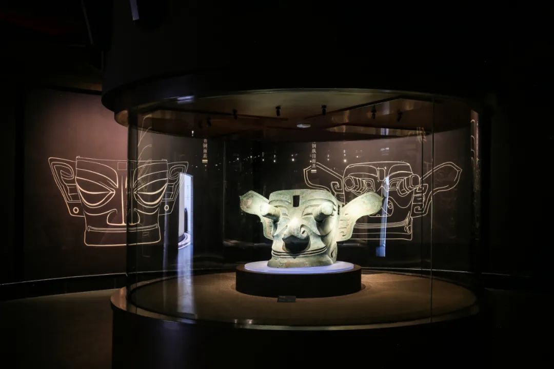 实闻速览 前所未见的神奇文物首次被发现！世界瞩目的三星堆进行时。。。