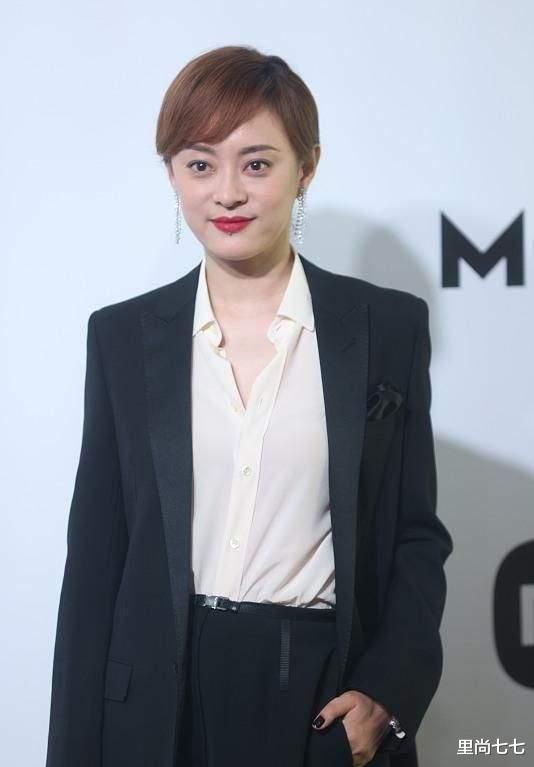 倪妮|嘉人之夜怼脸拍生图，孙俪黑眼圈重倪妮太沧桑，李冰冰排骨胸抢镜