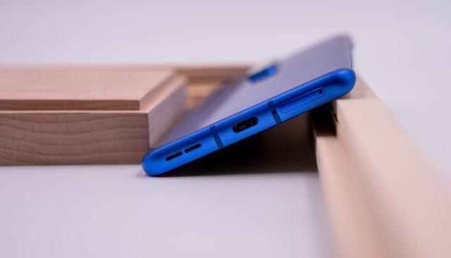 罗永浩|骁龙865降至真香价！2K屏+无线充电，还有IP68防水