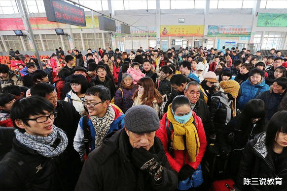 高校|寒潮来袭，各大高校却“统一推迟”寒假放假时间，家长表示不满