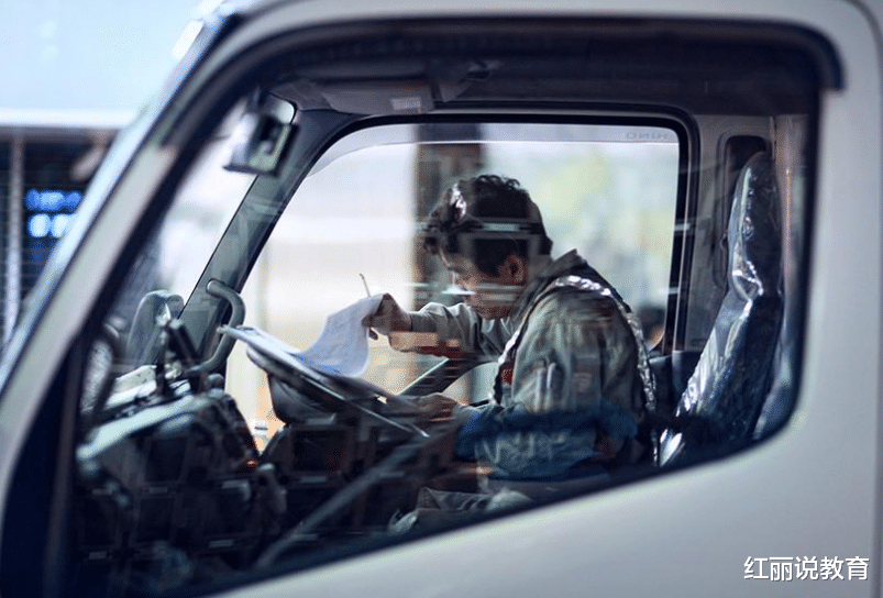 大学生|毕业生坚决不去的月薪岗位，比月薪三千的还难招，问题出哪儿了？