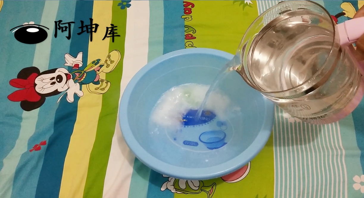 |毛巾脏了别用开水煮了，教你一招，毛巾洗完柔软又干净