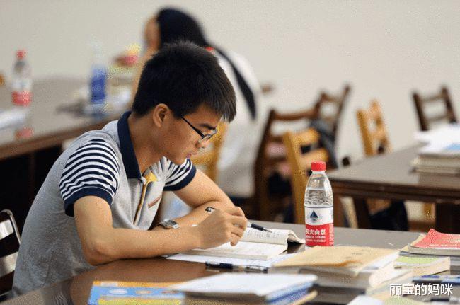 考研|读研期间也要“快人一步”，争取拿到这些“荣誉”，未来就业更顺利