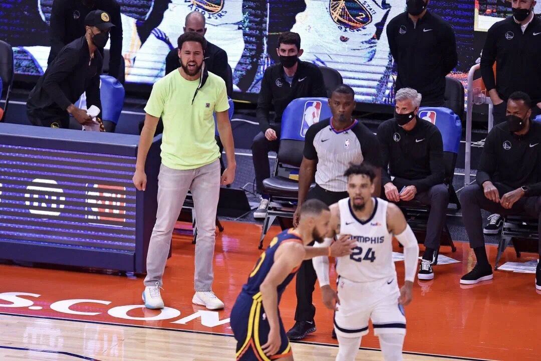 勇士队|逼走库里？勇士这一决定就离谱！