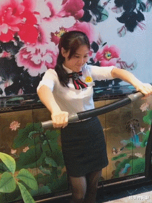 搞笑神回复|神回复:很久没舔喜欢的女生了,今天突然来问我,只能说实话了!