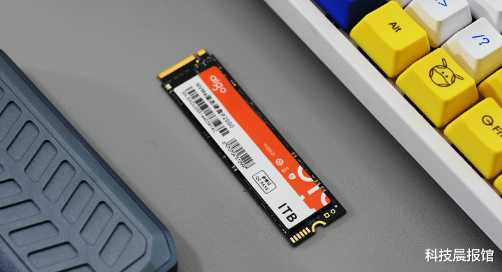 固态硬盘|刷爆值得买的1TB固态硬盘长什么样?网友:买到就赚