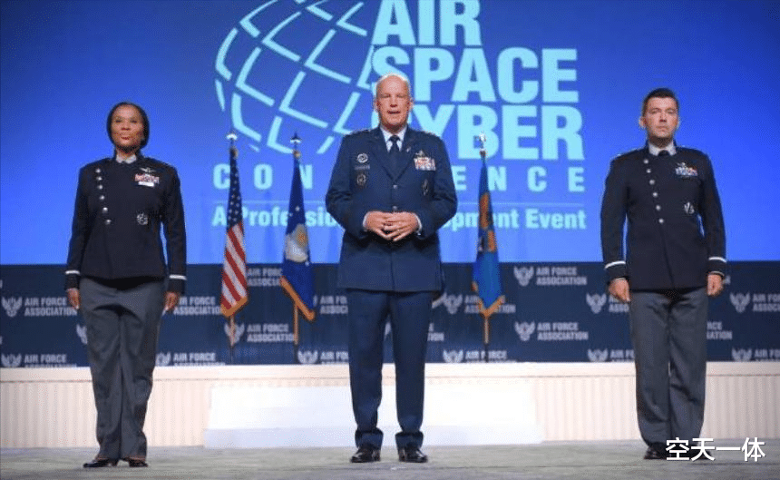  中美将爆发第二次“星球大战”，低轨星链建设、地月空间能力成关键？