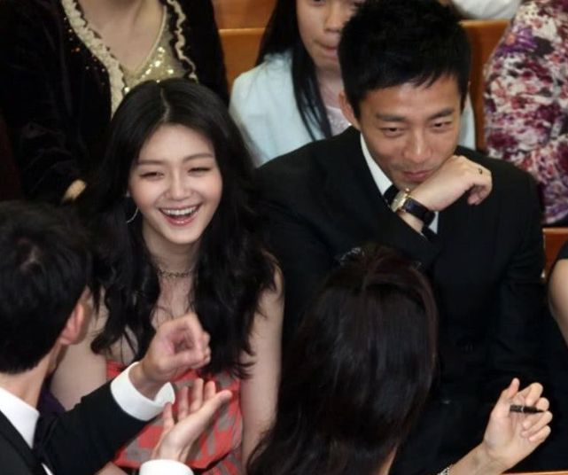 大S|大S入驻短视频，首次发美照遭翻车，被吐槽后删除动态注销账号