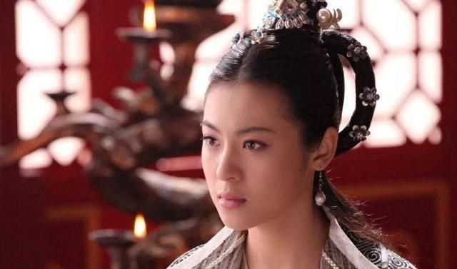 心悦雅萌|曹操为什么喜欢寡妇？原来其中有这么个好处，好多人都不明白