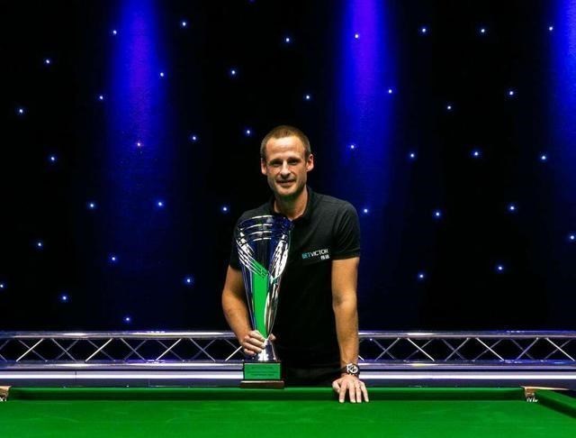 雪落无尘谈|斯诺克单赛季top16出炉:46岁老将位居榜首,丁俊晖却榜上无名