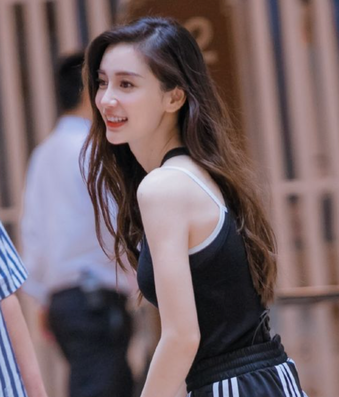 Angelababy|杨颖，Angelababy的360度美颜，太俏皮太可爱了