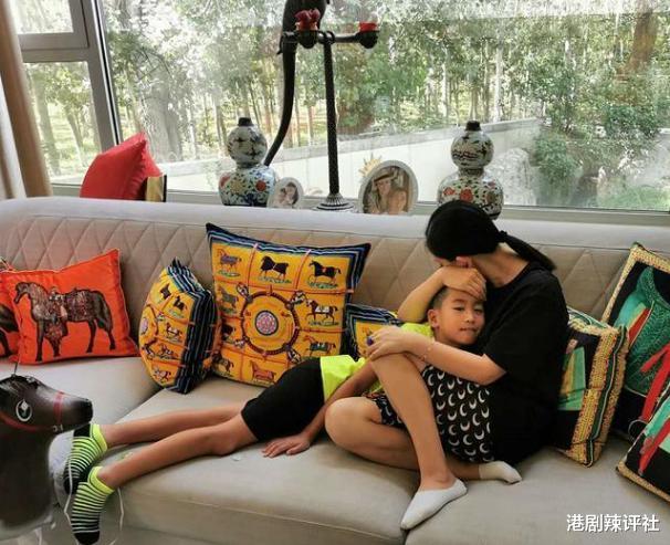 赵文卓|《披荆斩棘的哥哥》4位身家不菲，有人片酬2000万，有人艺术收藏过亿