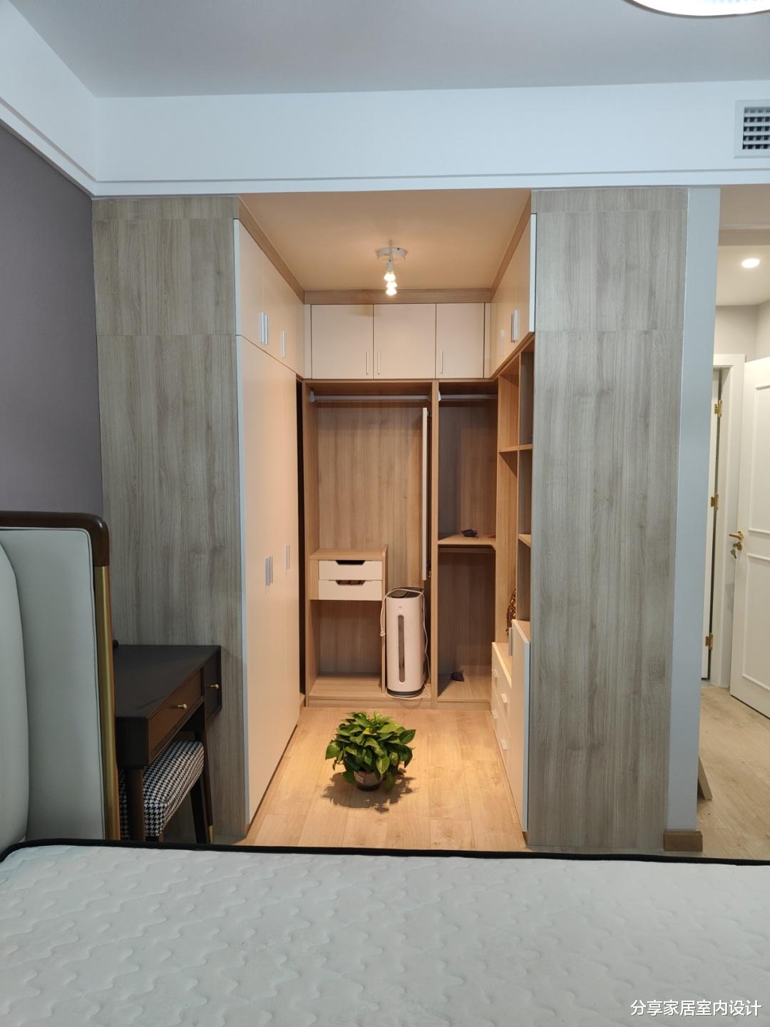 分享家居室内设计 新房装修结束啦，全屋铺贴木地板，太有品位了，效果让人满意！