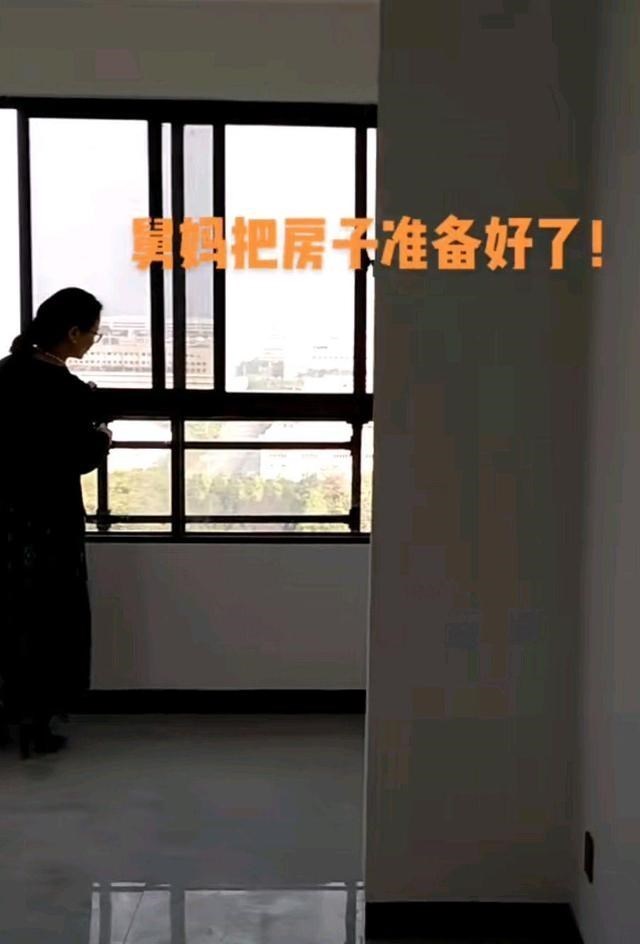 北海舅舅为威威装修房子,欢迎其来北海发展,真是亲如一家人