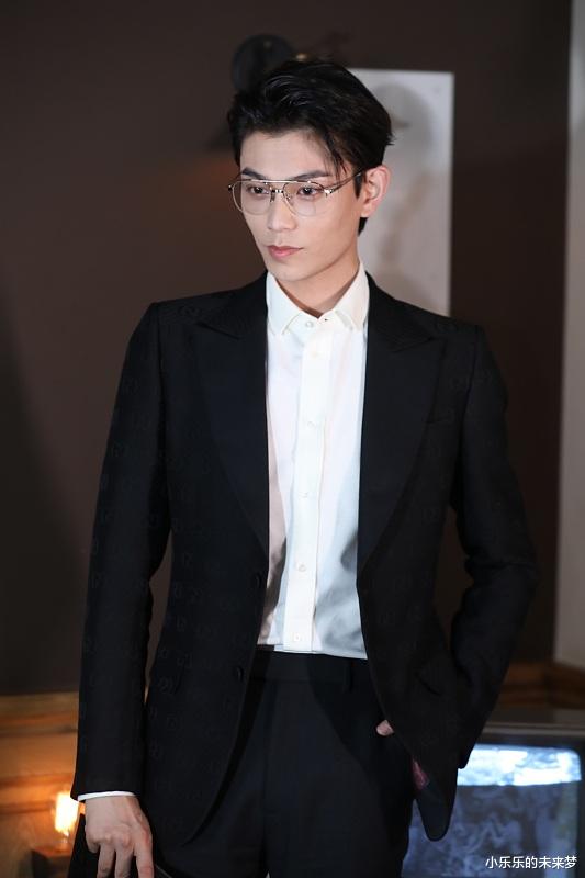 月光变奏曲|《月光变奏曲》势头凶猛,顺势摘下周榜第一,是赵露思新剧的30倍!