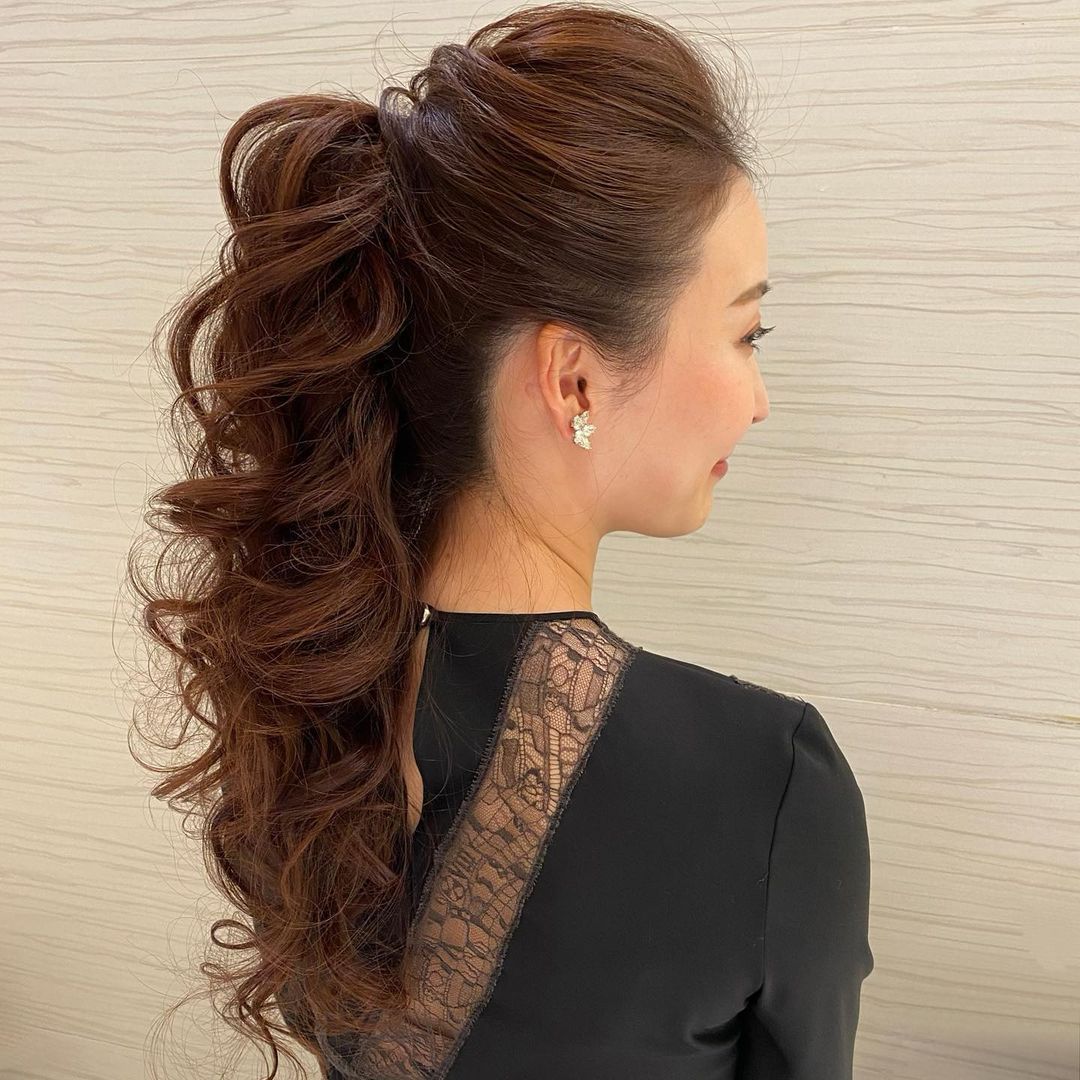 短发 女人过了50岁,发型不能太夸张,我看好这3种