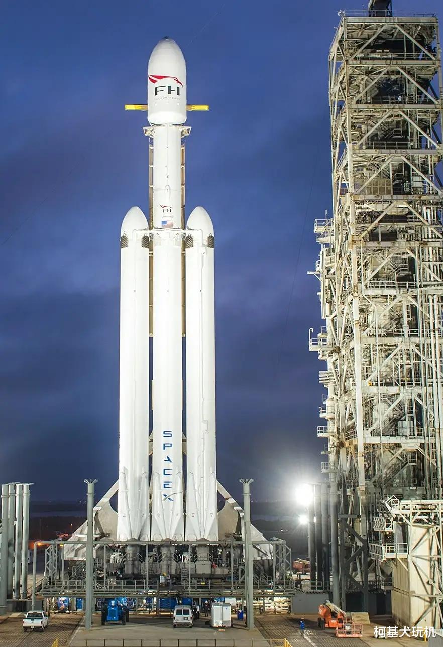 卫星 可回收的猎鹰9号成功发射了百次，研发费只有5亿美元，接单赚了20亿美元