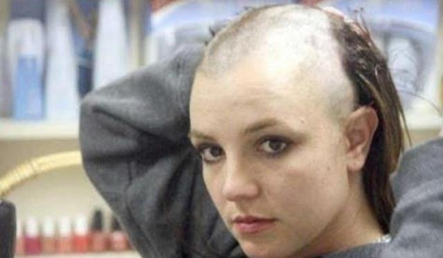 靖妈育儿说|“小甜甜”布兰妮遭父亲恐怖监管十三年，原生家庭的伤害是一辈子