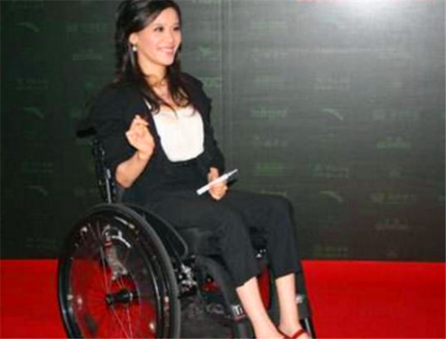 桑兰|骗了全世界17年？跳马冠军桑兰高位截瘫，以各种理由索要巨额赔偿