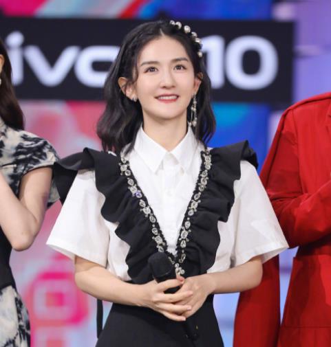 陈飞宇|丁程鑫对宋妍霏绅士手，但遇上她就无所顾忌，粉丝还不怒反笑？