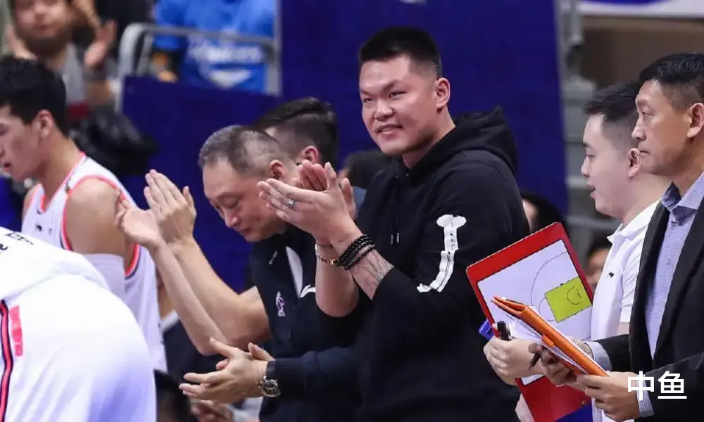 瓊斯|爆！瓊斯遭CBA強隊冷遇！發英雄帖，叫板廣東恐成CBA最大笑話