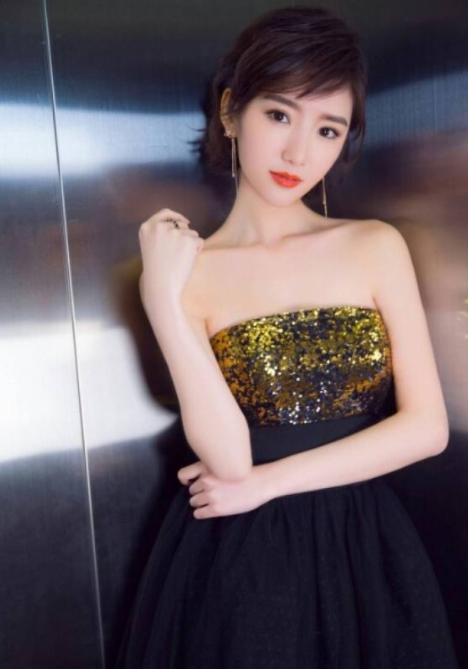 毛晓彤|“实锤暴击”毛晓彤，遭相恋4年男友背叛，被父亲勒索5000万