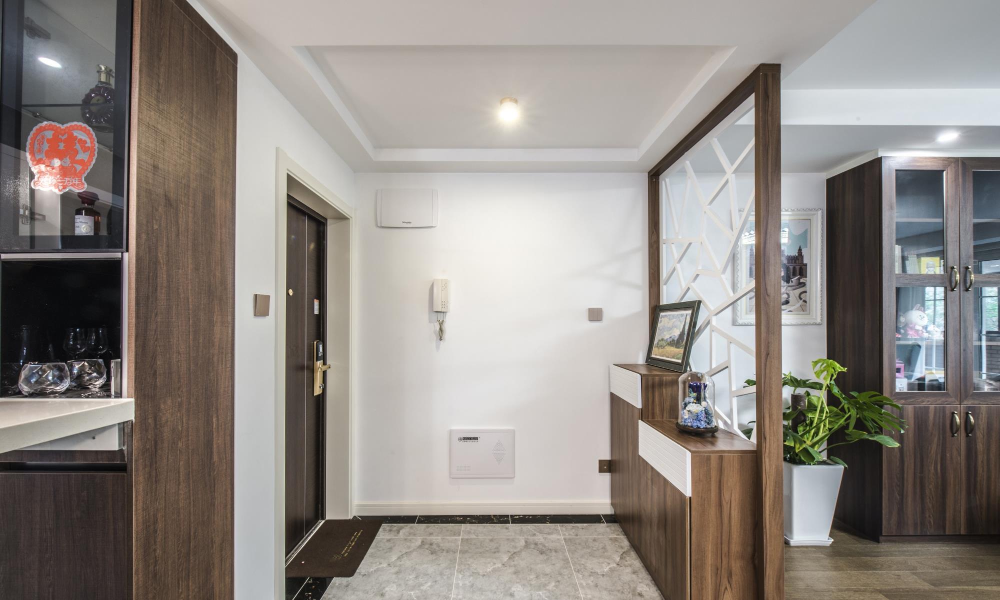 |四种方法可以让暗小的玄关变得明亮,我亲自试过,每一种都好用