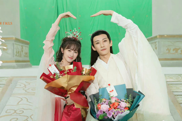 刘诗诗|袁冰妍《落花时节又逢君》茶花妖秒变青鸾火凤，刘学义黯然神伤