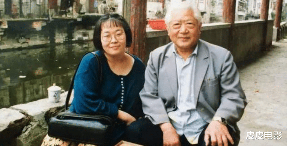 |9位至今未婚的女主持人,各有各的故事,最大的64岁,最小30岁