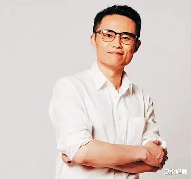 夏橙妈咪|这位大学教授喜欢培养“开放式关系”，脚踏多条船，处理结果来了