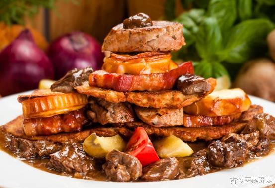 肝癌|50岁男子，每天大便7次，3月后肝癌离世，医生：1物毒素是酒精的十倍