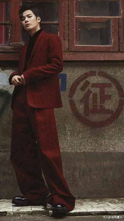 罗云熙|看着高，实际矮！8位男星身高迷惑，合照踮脚就输了