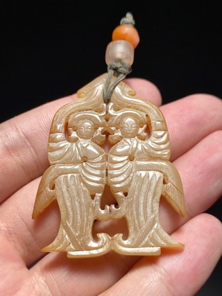 和田玉籽料|明以前 和田玉 籽料 白玉沁色 双舞人