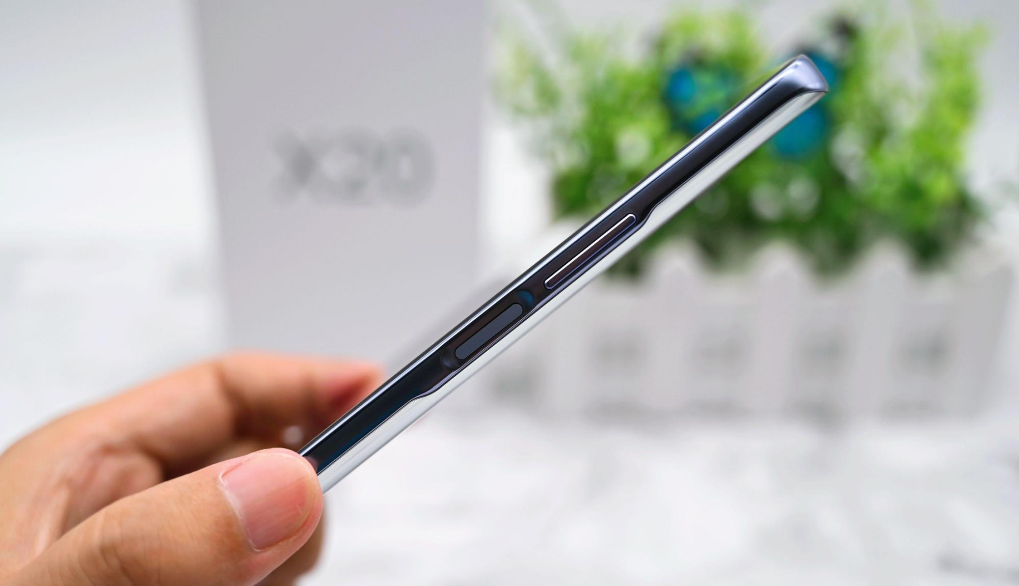 华为荣耀|荣耀真香千元机，120Hz屏+66W快充+64MP三摄，为何却不受待见？