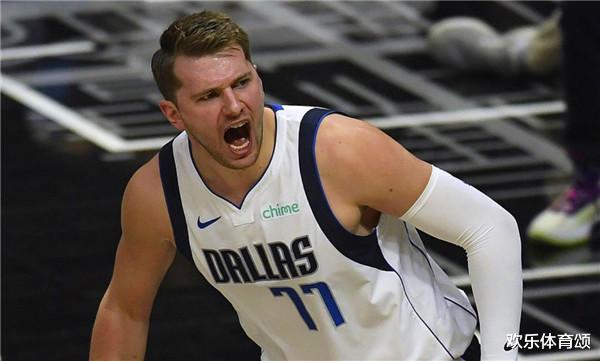 卢卡·东契奇|两战快船!东契奇单打祖巴茨12中7,单打乔治8中4,那单打莱昂纳德呢