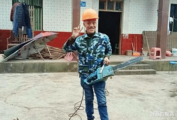 熊出没|53岁“光头强”，光环褪去名气散，豪宅子虚乌有，现在还没娶媳妇