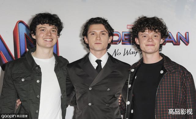 蜘蛛侠|《蜘蛛侠: 英雄无归》盛大首映，“荷兰弟”三兄弟演绎另类“三蛛同框”