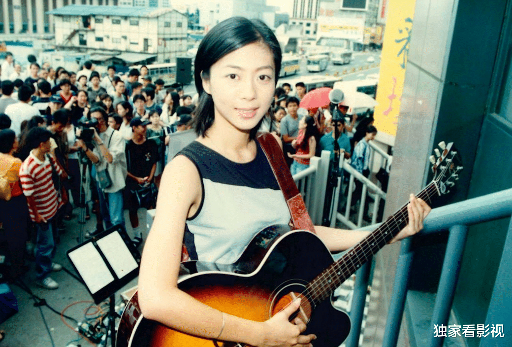 吴佩慈|陈绮贞46岁未婚,吴佩慈豪门梦碎?滚石“少女标本”4人过得如何