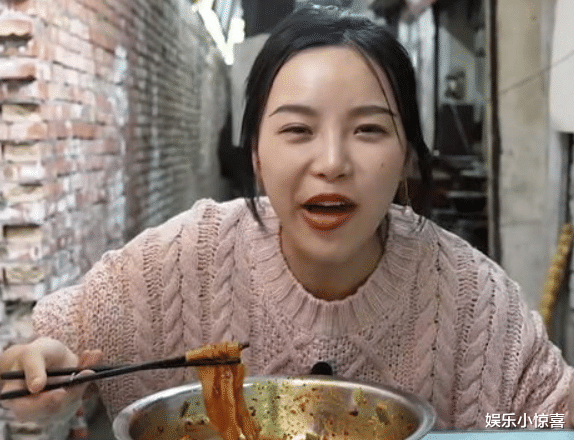 小贝|为何“小贝饿了”越吃越瘦？粉丝说出缘由，全网欠她一句对不起