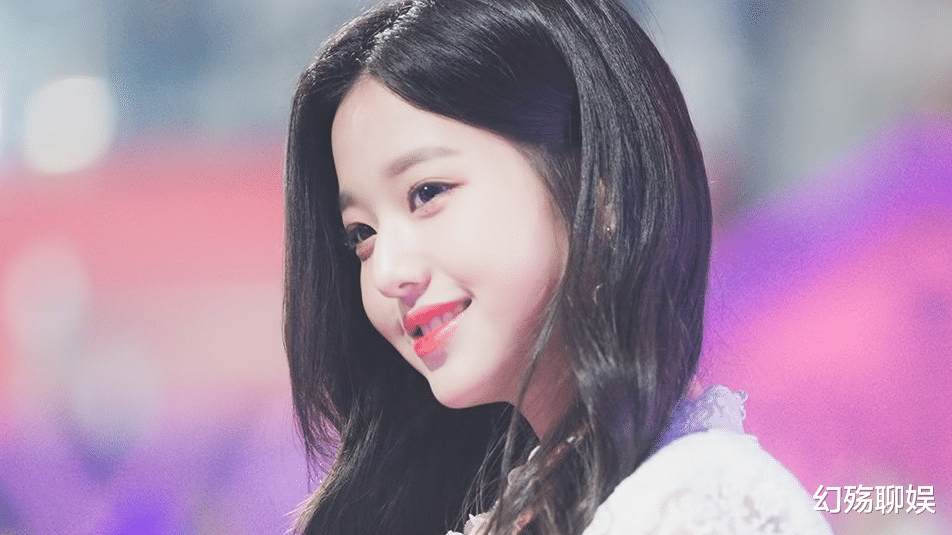 张天爱|14岁在韩国C位出道，拥有完美条件的张元英，因为何事烦恼？