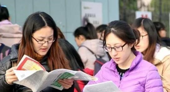 萌听小c姐|师范类专业报考可“捡漏”？这几类教师缺口较大，考编难度较低