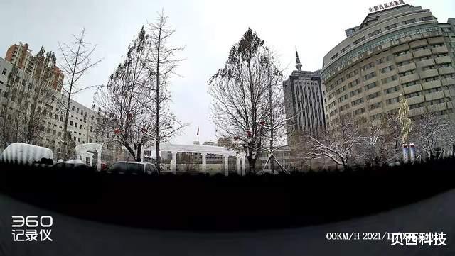 行车记录仪怎么选?或许这个适合你