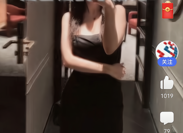 吴有情聊|女子入住酒店被男住客当成特殊行业工作者！女子：我都没穿低胸的