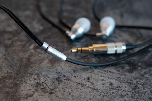 hifiman|降维打击再现,HIFIMAN RE800银调价后香得很