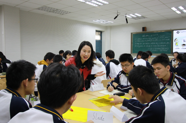 安妈育儿日|学校实行“末位淘汰制”,垫底教师将被解聘,在职教师喜忧参半