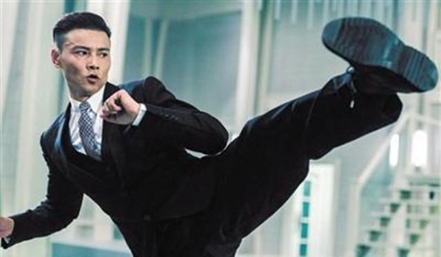 吴京|《战狼3》为何迟迟不拍？网友透露：吴京在等邀请3次都被拒的他