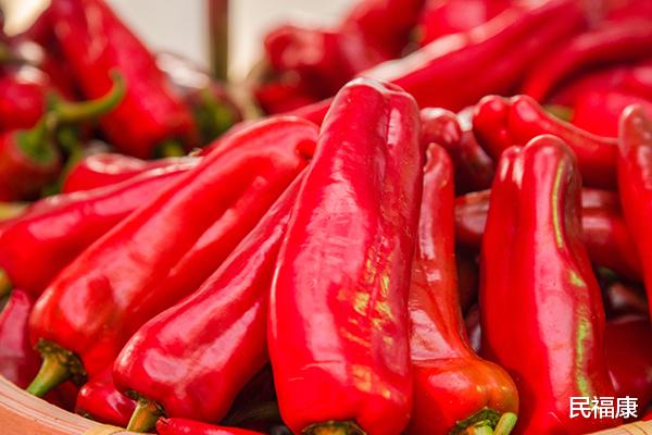 医美|高血压患者想要身体健康，要少吃盐！其实还有五种食物也要少吃