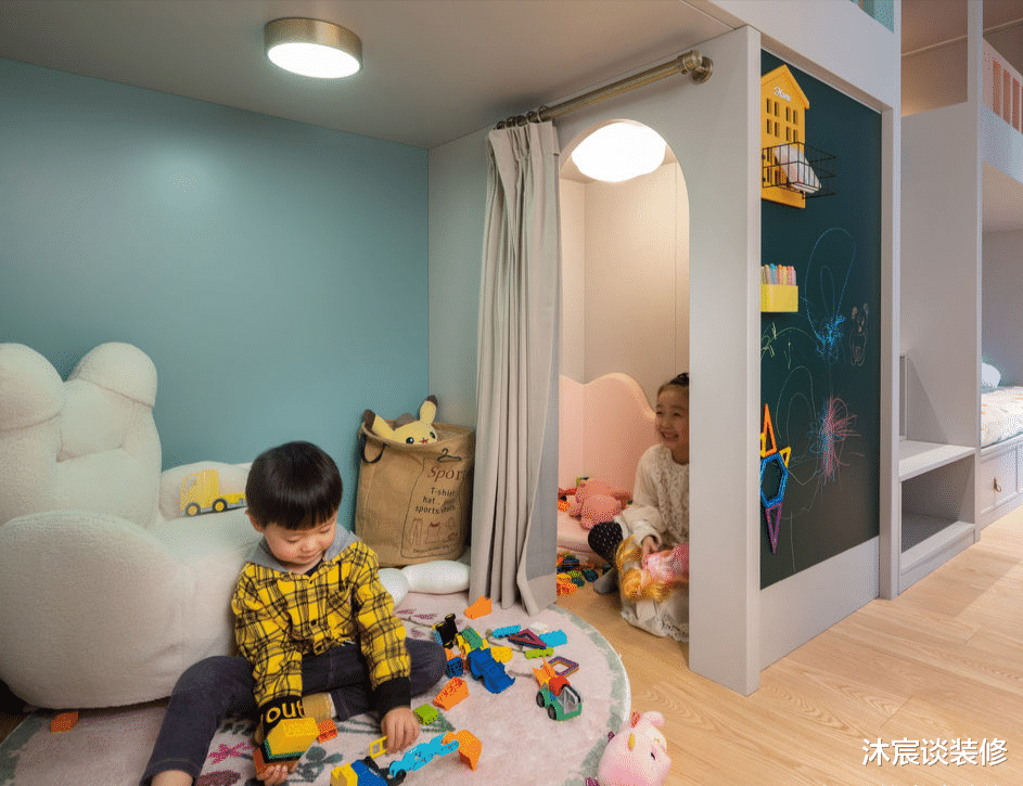 沐宸谈装修 佩服！她把仅55㎡的家重新改造，有“4室”两卫，老破小逆袭成功